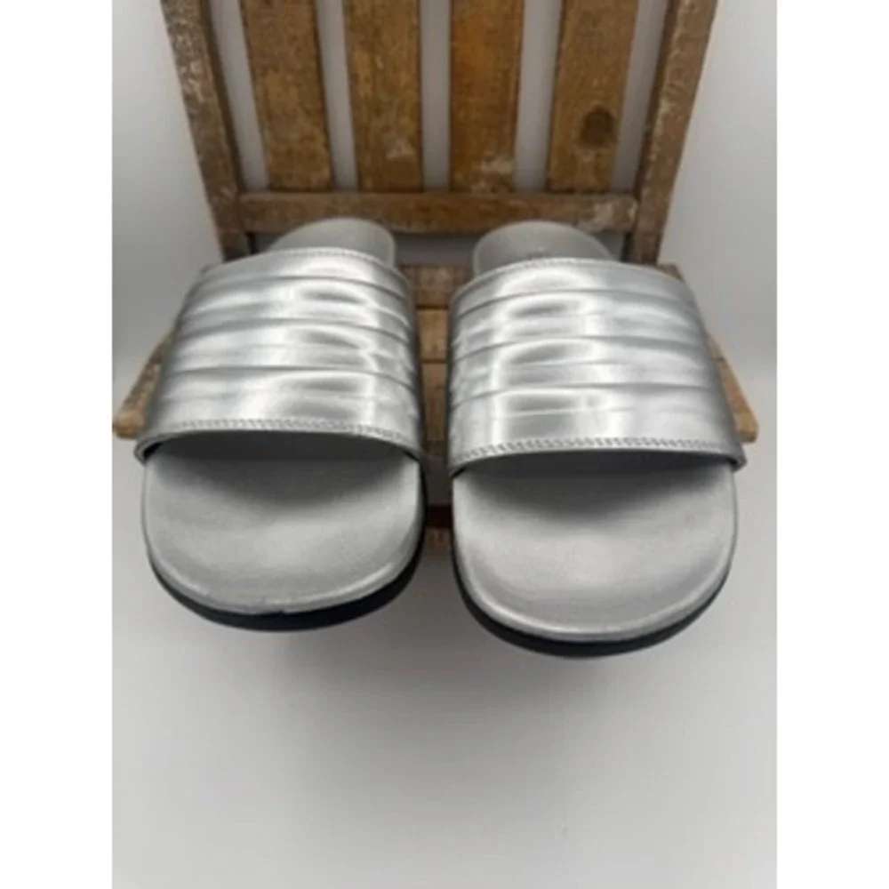 Adidas Adilette Comfort Slides Mens 9 Silver Excellent Metallic Sandals FW7683